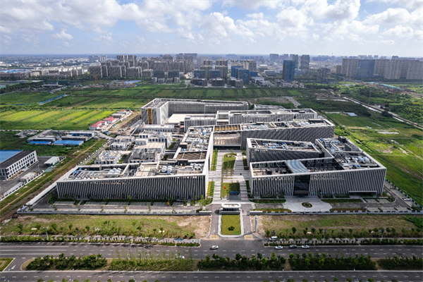 险资机构2025年资产配置策略:债券仍是首选 对A股市场持乐观态度