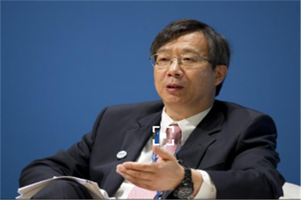 隔夜外盘:美股三大指数涨跌不一 芯片股集体上涨